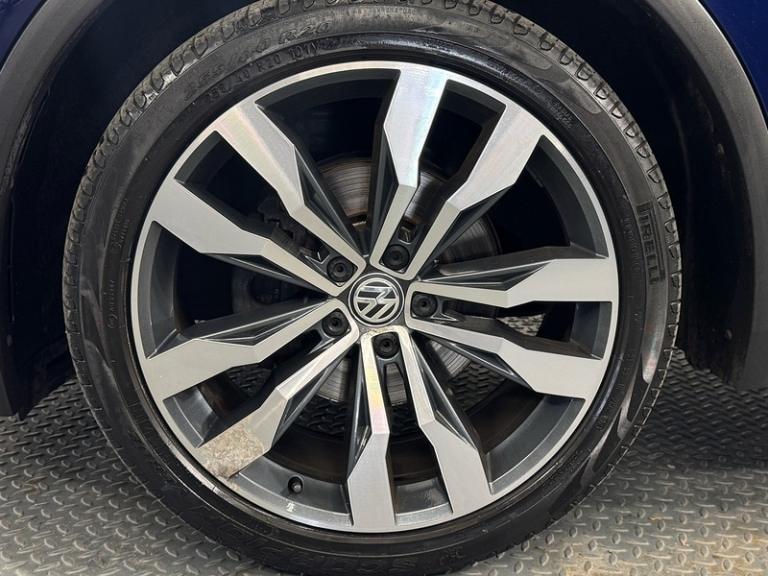2017 Volkswagen Tiguan TDI R-Line SUV Diesel Automatic