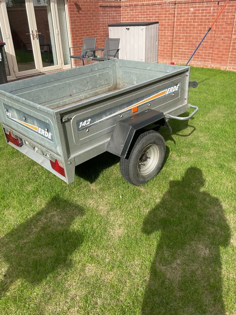 Erde 142 Trailer 5 x 3