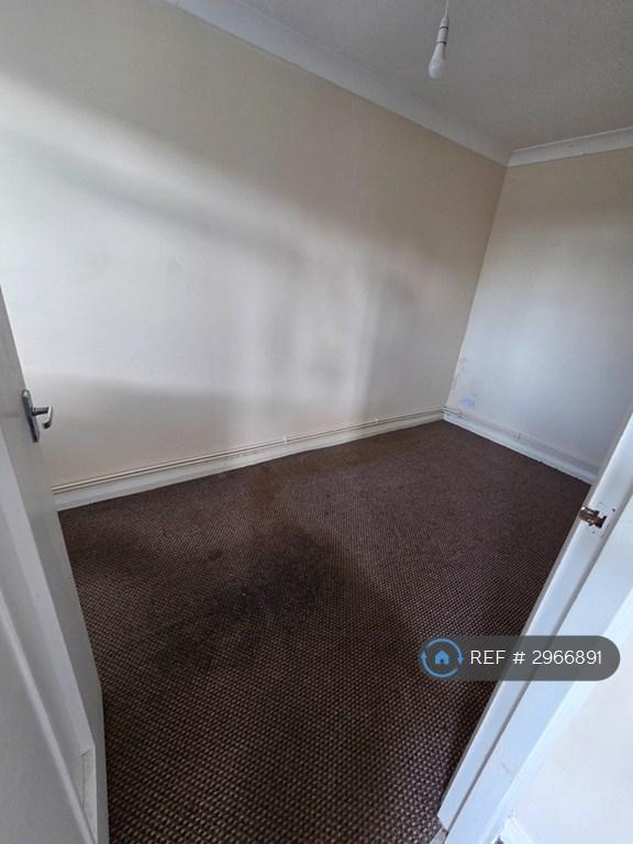 1 bedroom flat in White Lodge Court, Winchelsea, TN36 (1 bed) (#2966891)