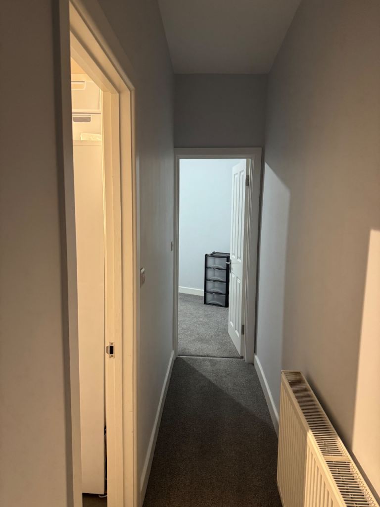 Room in a flat