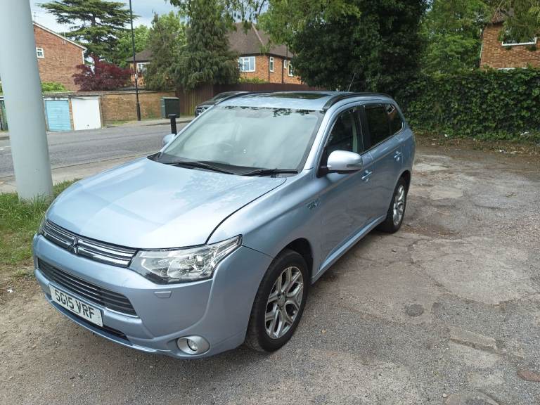 Mitsubishi, OUTLANDER, Estate, 2015, Other, 1998 (cc), 5 doors