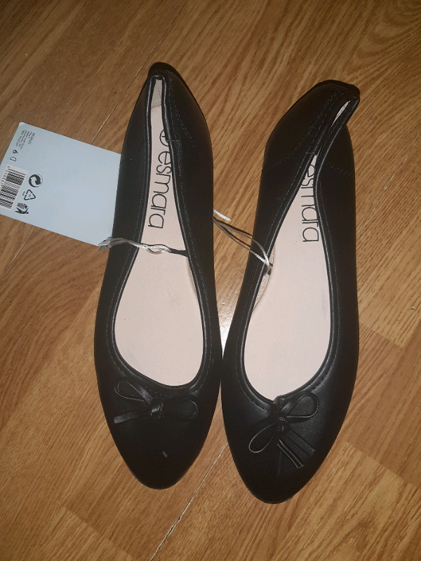 Ladies size 4 for sale 
