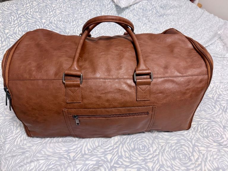 2 in 1 Deluxe Faux Brown Leather Holdall/Suiter