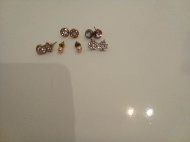 5 Pairs of Earrings
