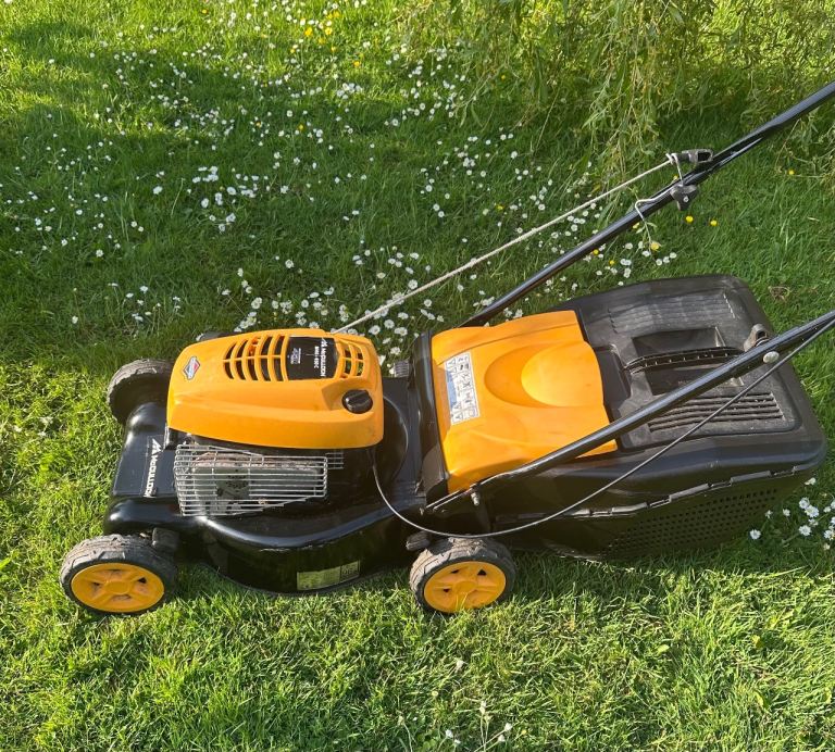 McCulloch 16”cut petrol push lawnmower VGC serviced sharpened Briggs 450Series mower easy start 