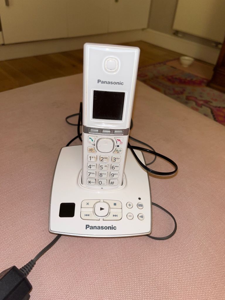 Panasonic White House Phone & Answering Machine