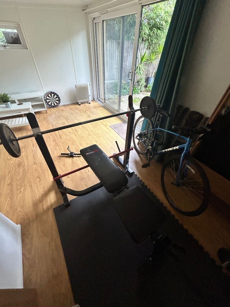 BodyMax Gym Bench + Squat Rack