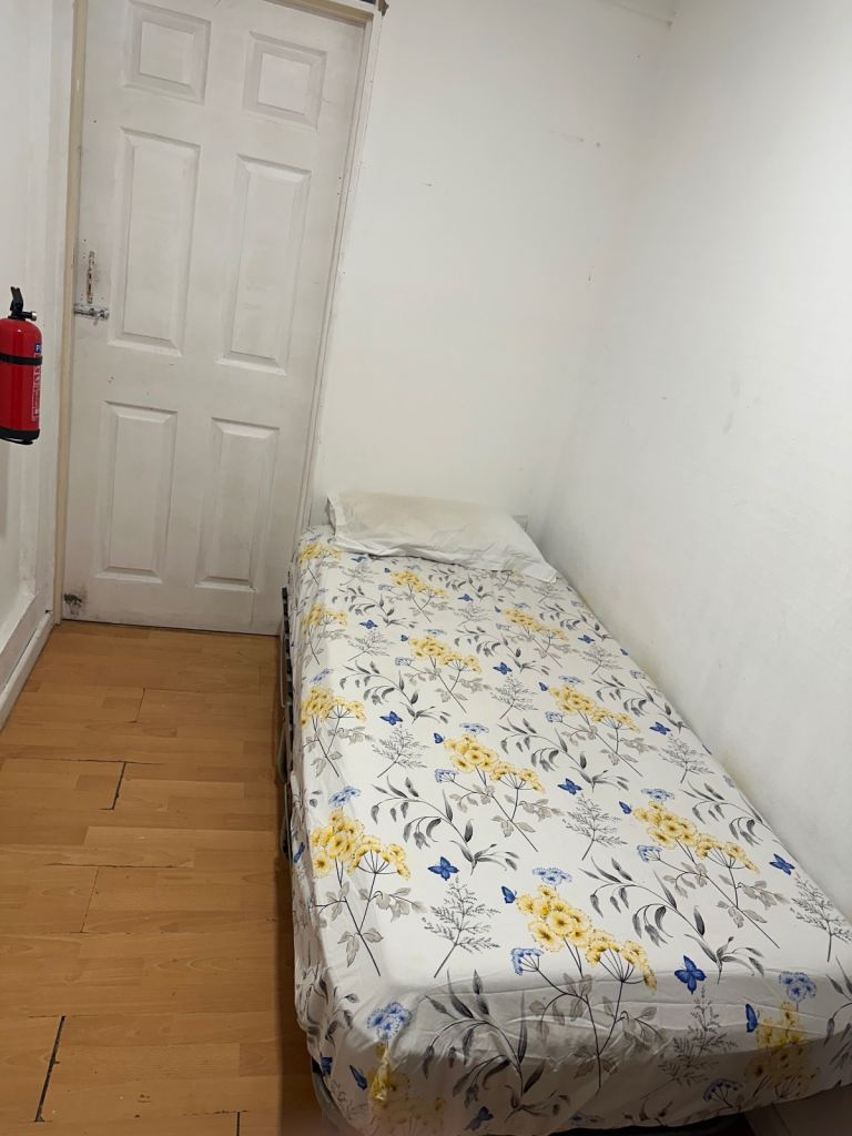 Very nice room for one person internet incluido