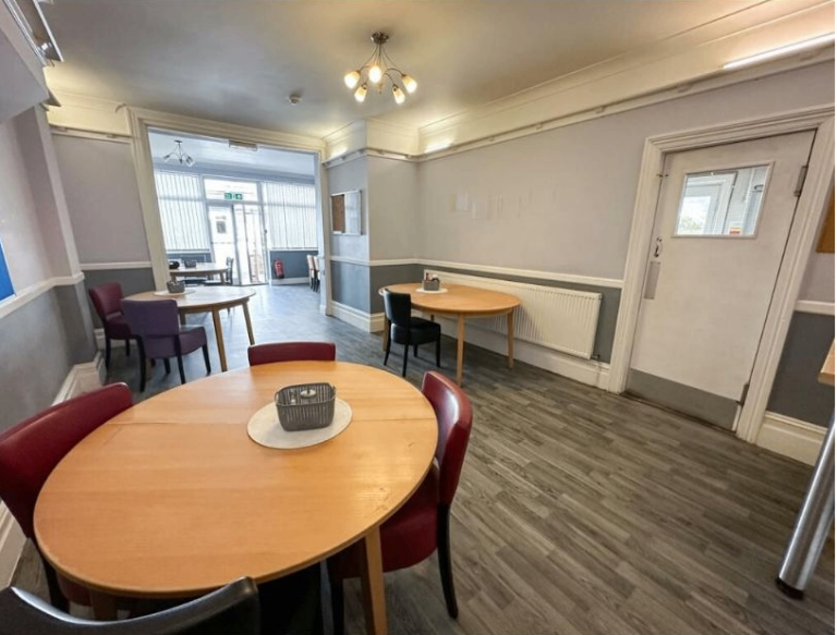 Spacious and Cosy Double Rooms for Rent in - CO15 3PP