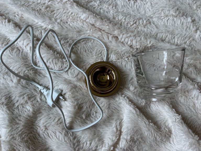 Philips Sonicare Diamond Clean Charging Base Electric Toothbrush Charger HX9100