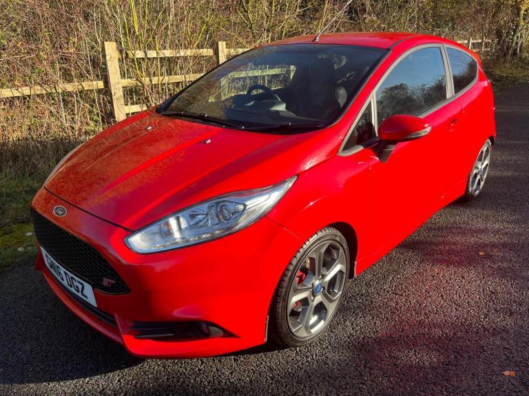 2016 Ford Fiesta 1.6T EcoBoost ST-2 Euro 6 3dr HATCHBACK Petrol Manual