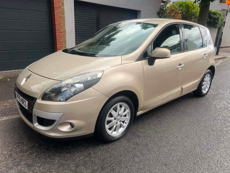 RENAULT PRIVILEGE SCENIC 2.0 PETROL AUTOMATIC 2010 (ULEZ FREE) 