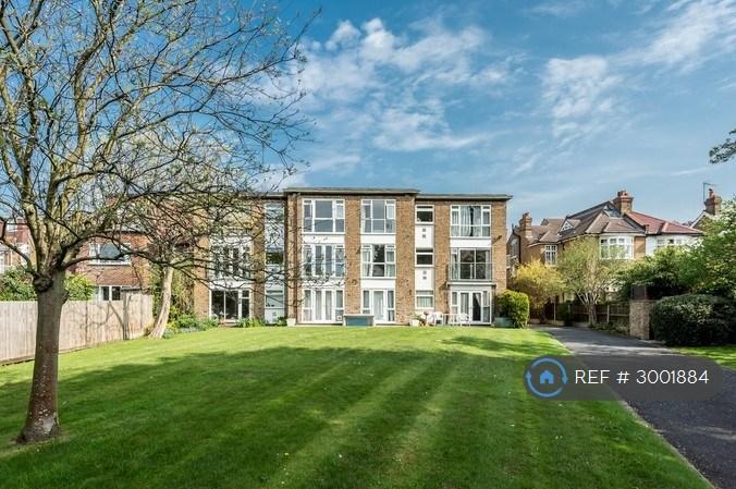1 bedroom flat in Lynne Court, London, SW20 (1 bed) (#3001884)