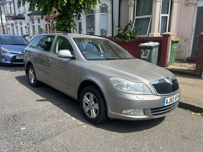 2011 OCTAVIA CR TDI 4X4 AVANT