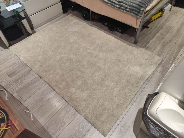 STOENSE IKEA rug. (133cm x 195cm)