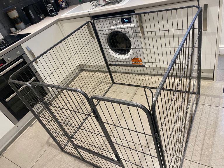 Large dog pen/crate