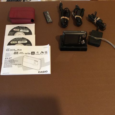 Casio Exilim EX-V7 Digital Camera with Charging dock & Accessories