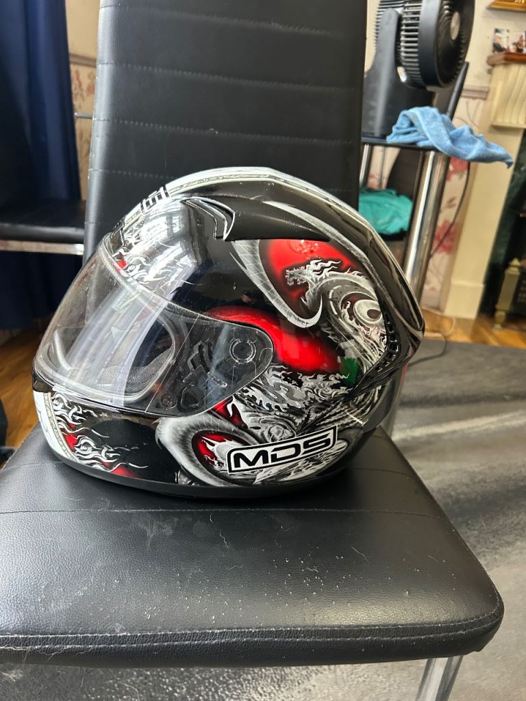 Motorcycle helmet 