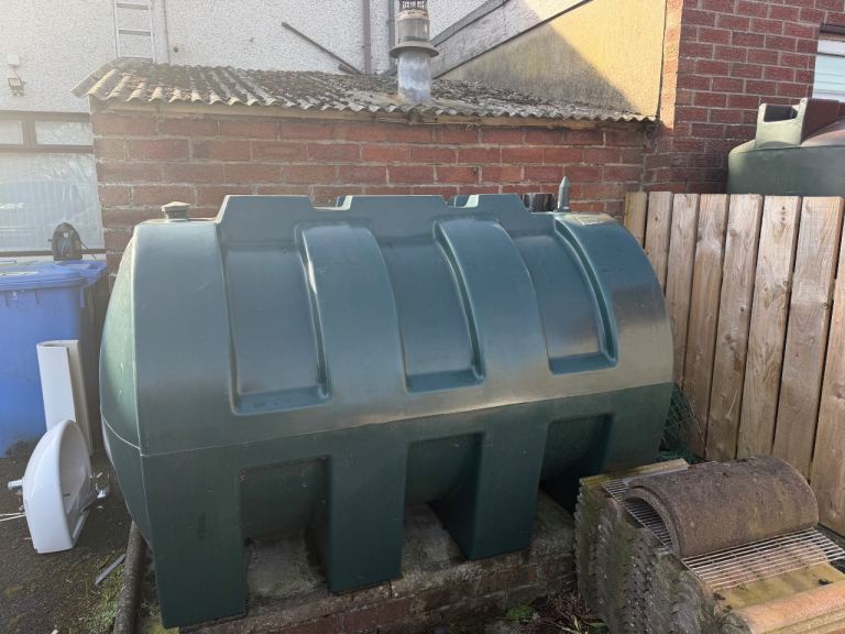 1400 Litre Oil Tank