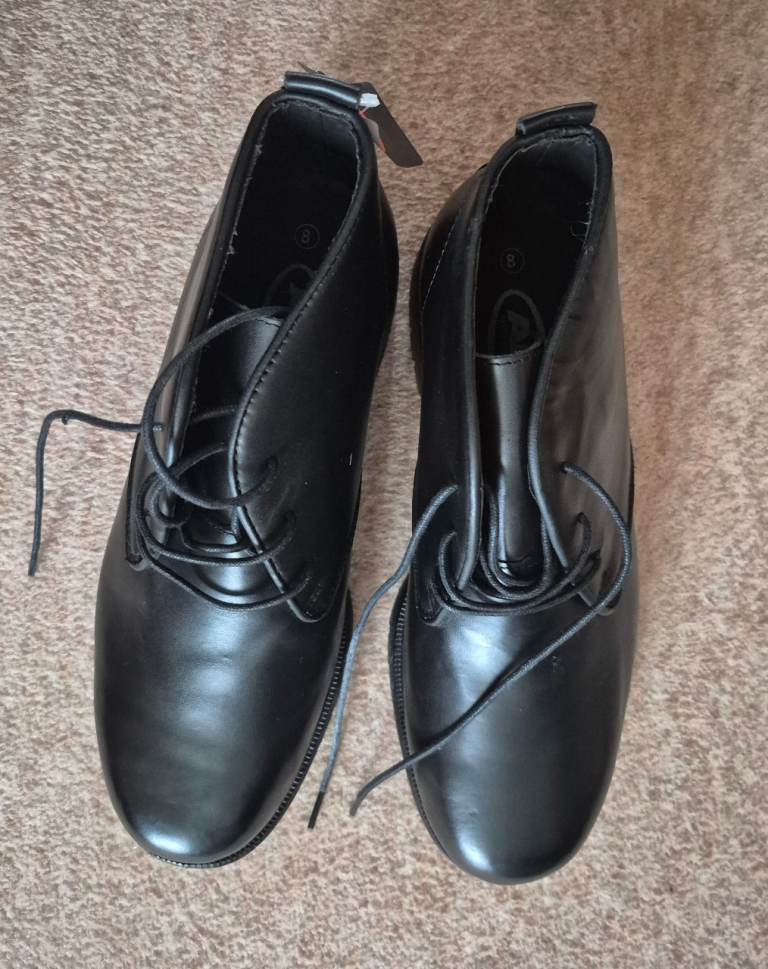 AM Shoe Company Black Leather Shoes UK Size 7 – New with Tags