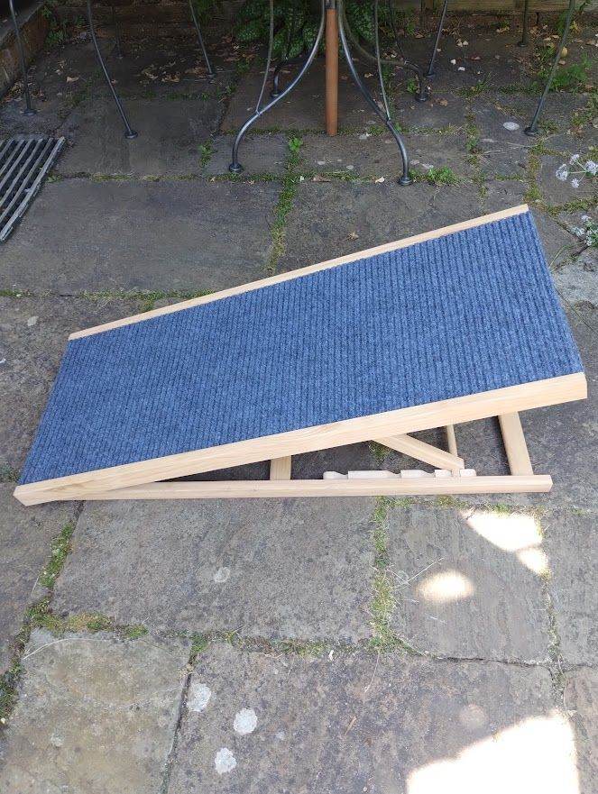 Folding Dog Ramp 100x40cm, Adjustable with 4 heights for Medium size dog to get into car/sofa etc
