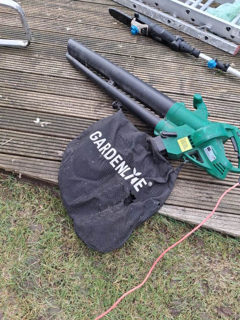Free garden blower vaccum. Pending collection 
