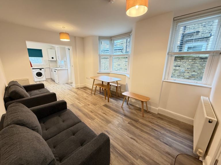 4 Bed Terraced House, Freemantle Street, SE17