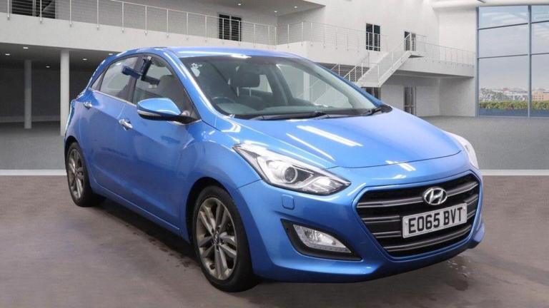 image for HYUNDAI I30 1.6 CRDi Blue Drive Premium Euro 6 (s/s) 5dr 2015