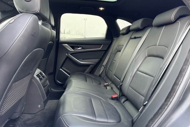 2023 Jaguar F-Pace 2.0 D200 MHEV R-Dynamic Black Auto AWD Euro 6 (s/s) 5dr SUV DIESEL Automatic