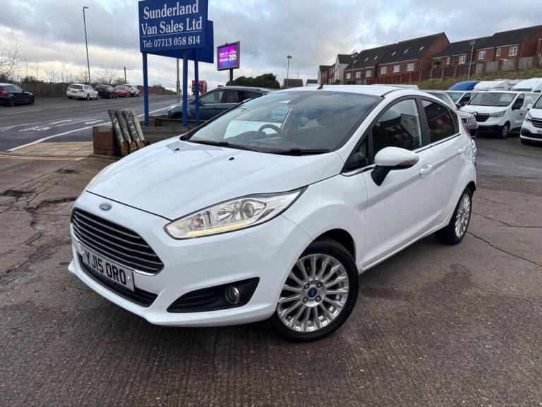2016 Ford Fiesta 1.0 EcoBoost Titanium 5dr HATCHBACK PETROL Manual