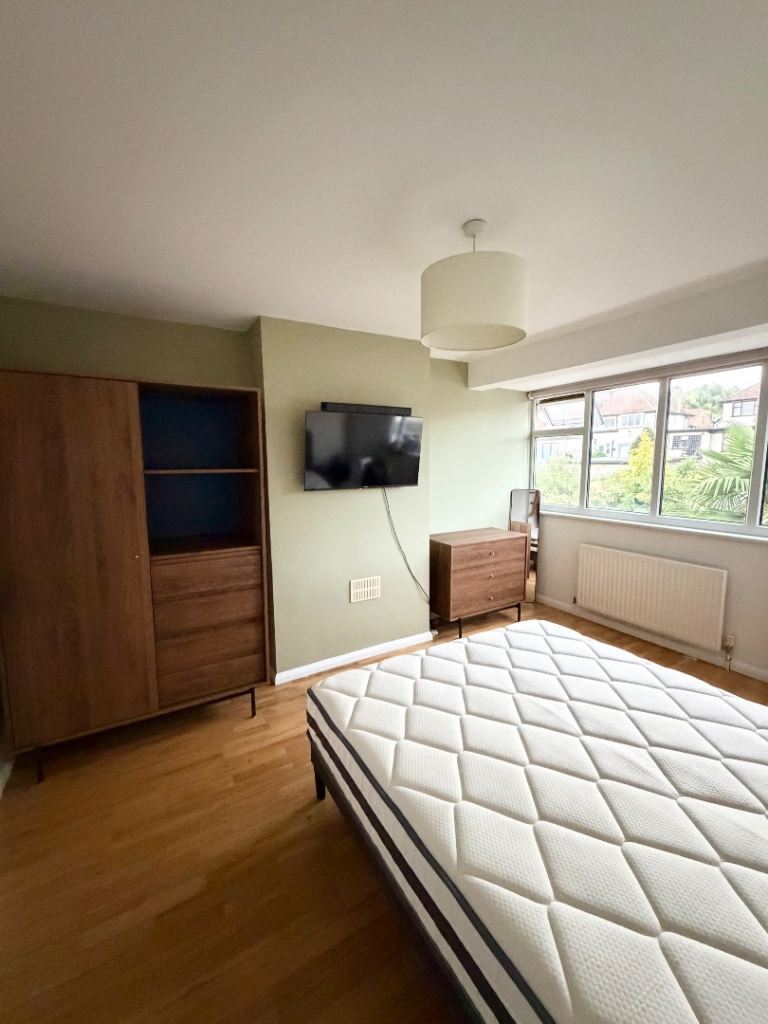 King size bedroom with bathroom 