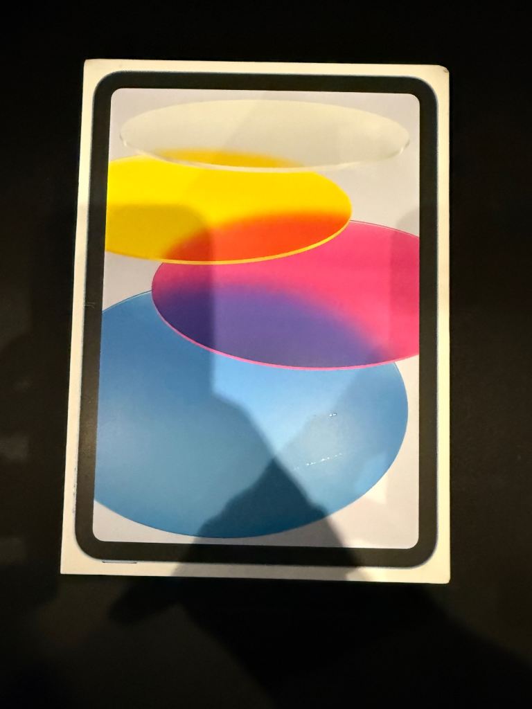 iPad a16 11th gen WiFi 128gb boxed 