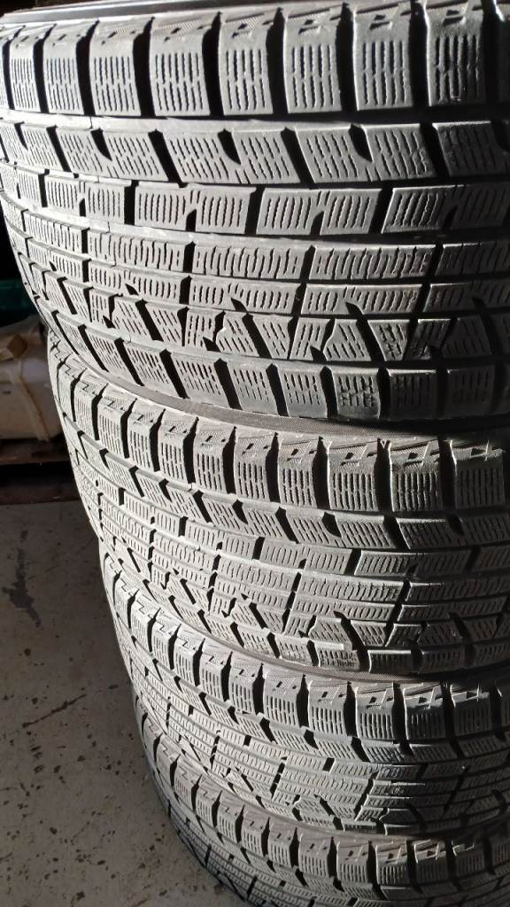 X4 Yokohama Ice Guard 245 40 18 Winter / Snow Tyres 6~5mm