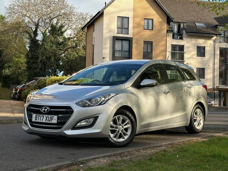 2017 Hyundai i30 estate se nav tourer 1.6 crdi diesel | 62k mileage | sat nav | camera | ulez