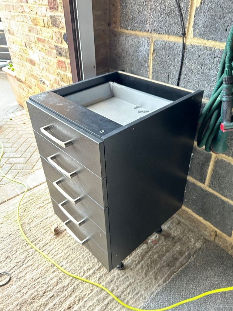 Used kitchen cabinets 