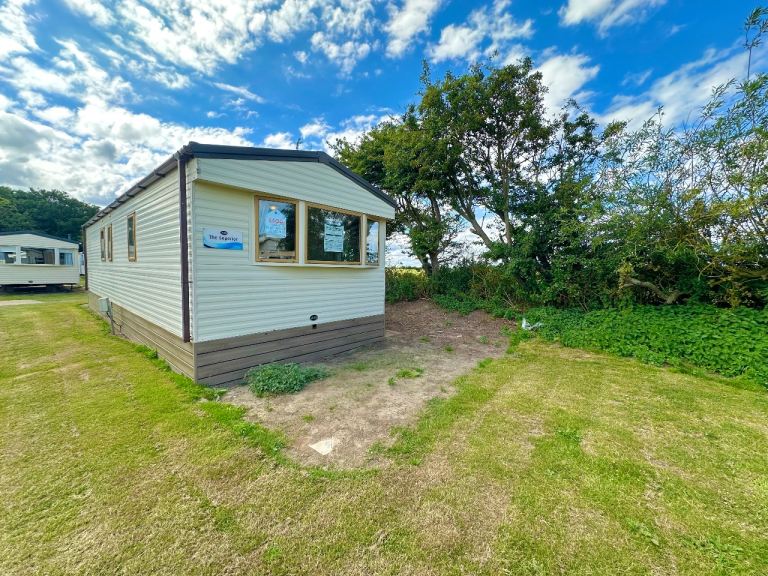 Cheap Static Caravan For Sale 11.5 Month Usage Suffolk Coast Near Lowestoft NO Pitch Fee Until 2028 