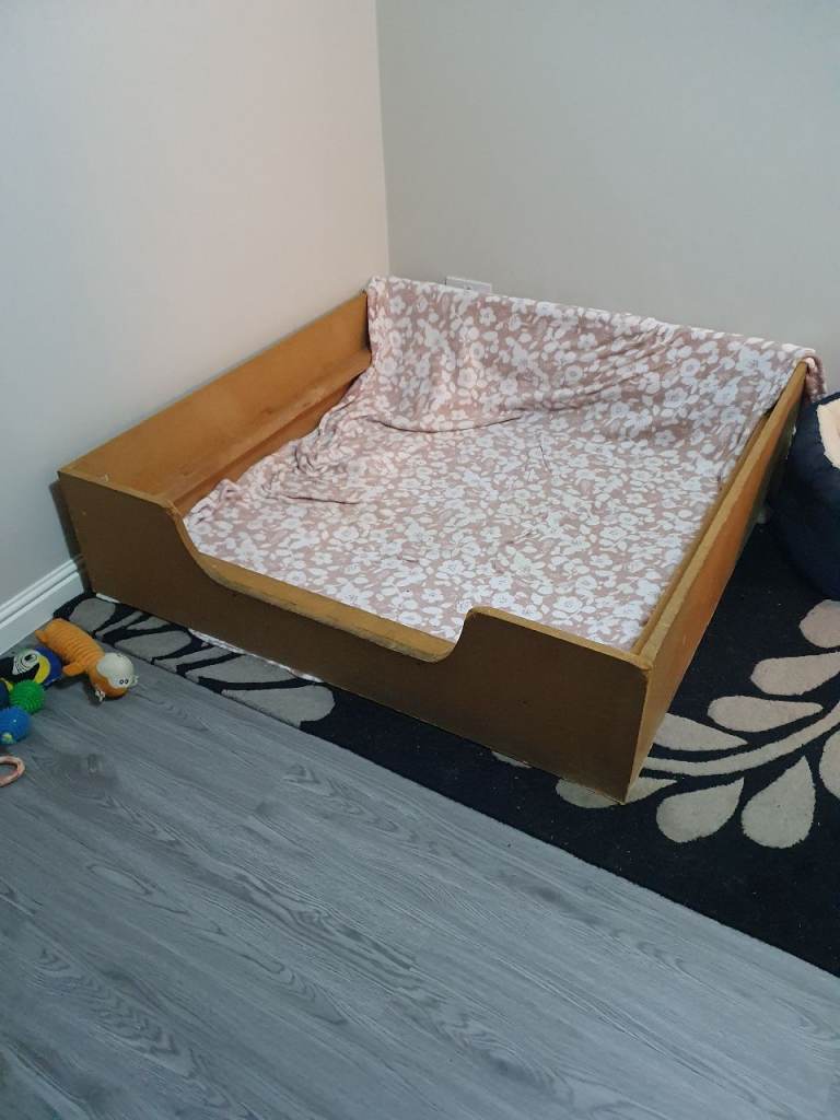 Whelping/Birthing Box