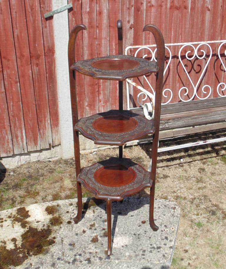 (#1672) furniture wood wooden cake plate stand shelf (Pick up only, Dy4 area)
