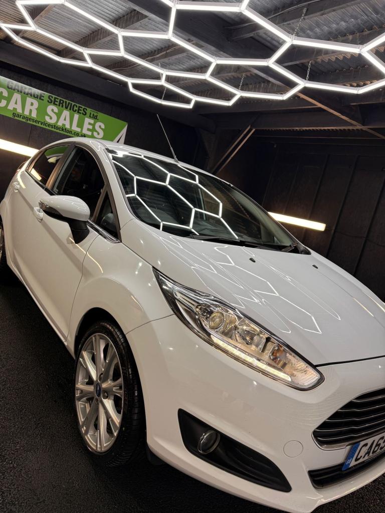 2016 Ford Fiesta 1.0 EcoBoost 125 Titanium X 5dr HATCHBACK Petrol Manual