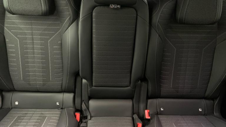 2025 Peugeot 5008 1.2 HYBRID GT SUV 5dr Petrol Hybrid e-DSC6 Euro 6 (s/s) (136 ps) SUV Hybrid Aut...