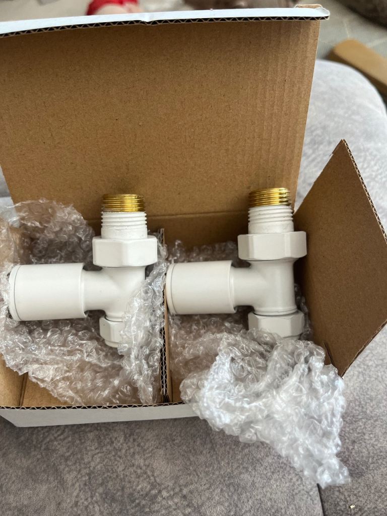 19 pairs of new radiator valves 