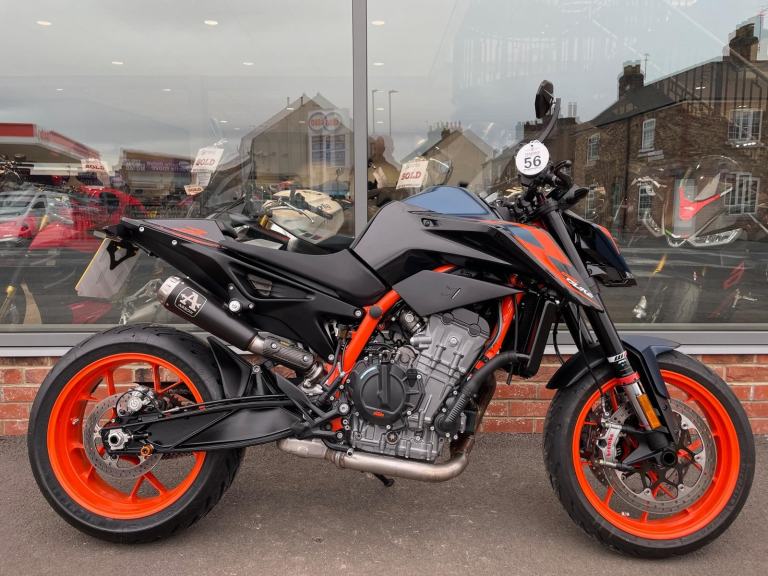 KTM 890 DUKE 22