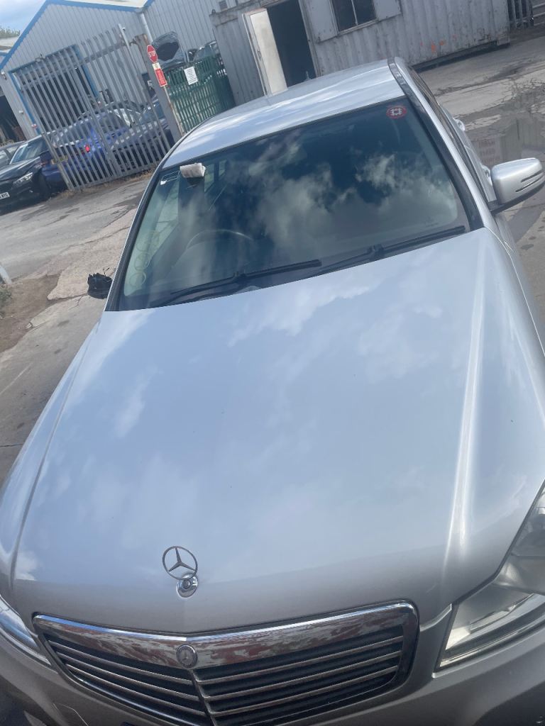 MERCEDES BENZ W204 S204 LCI BREAKING BONNET WING HEADLIGHT BUMPER WING SLAM PANEL DOOR MIRROR AIRBAG