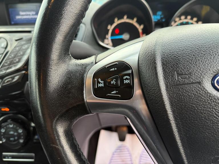 2016 Ford Fiesta 1.0 EcoBoost Zetec 5dr HATCHBACK PETROL Manual