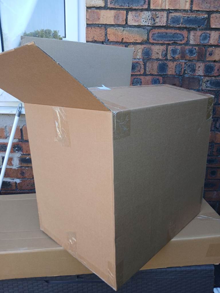 Cardboard boxes x2. Large