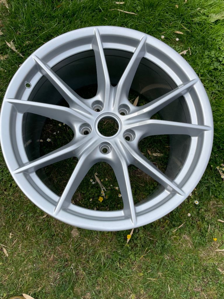 Porsche wheel 
