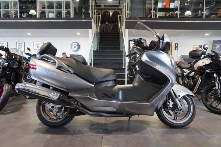 Suzuki Burgman 650, 2011, Silver with just 30565miles Only £2995. 