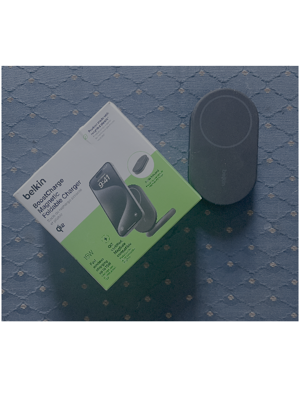 Belkin BoostCharge Qi2 Magnetic Foldable Wireless Charger Stand (with Box)