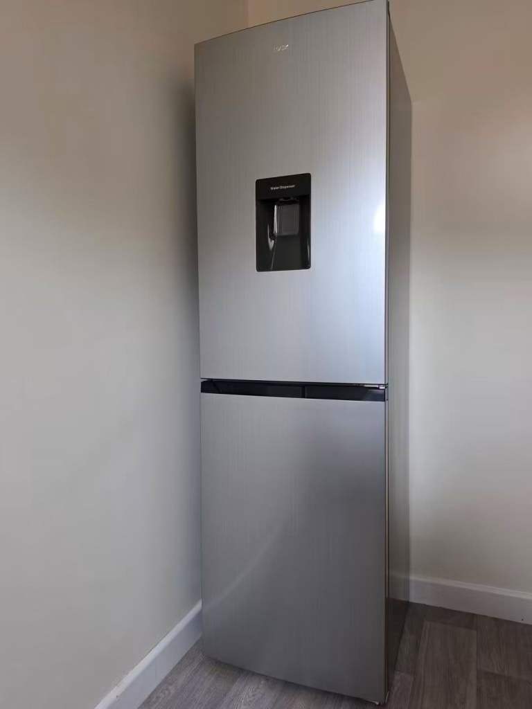 Logik 50/50 Fridge Freezer