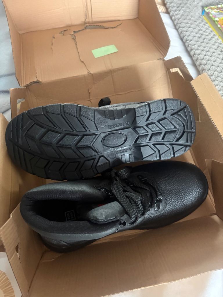 Steel Toe cap safety Boots size 6